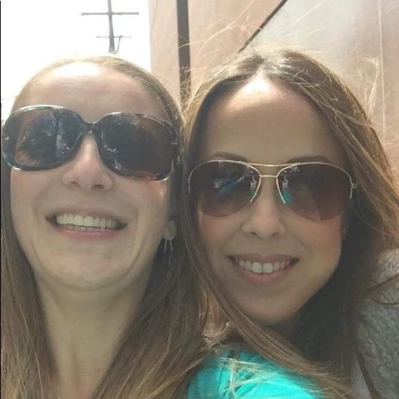 Meet your Posher, Valerie - Picture 1 of 5